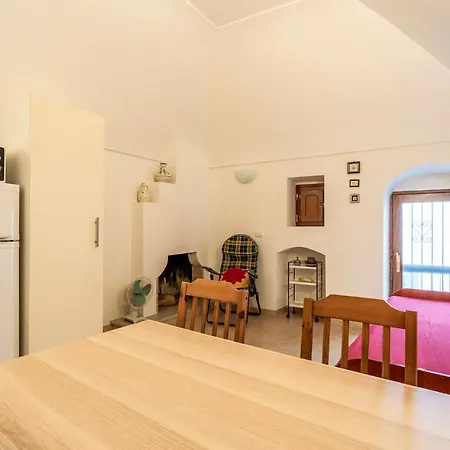 Apartment Lovely In With House Sea View
